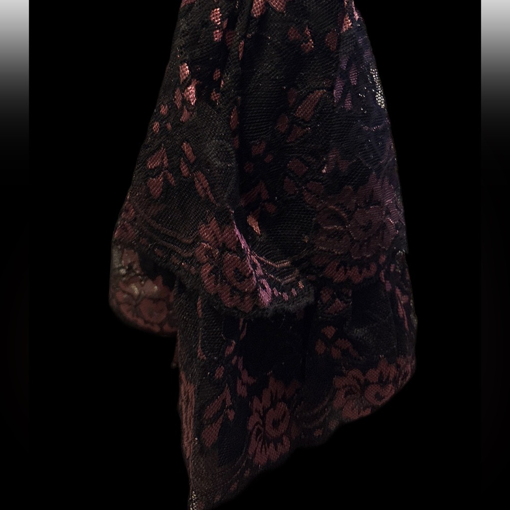Gothic Mourning Gown for Dolls Elegant Black and Pink Lace Skirt - Picture 11 of 13